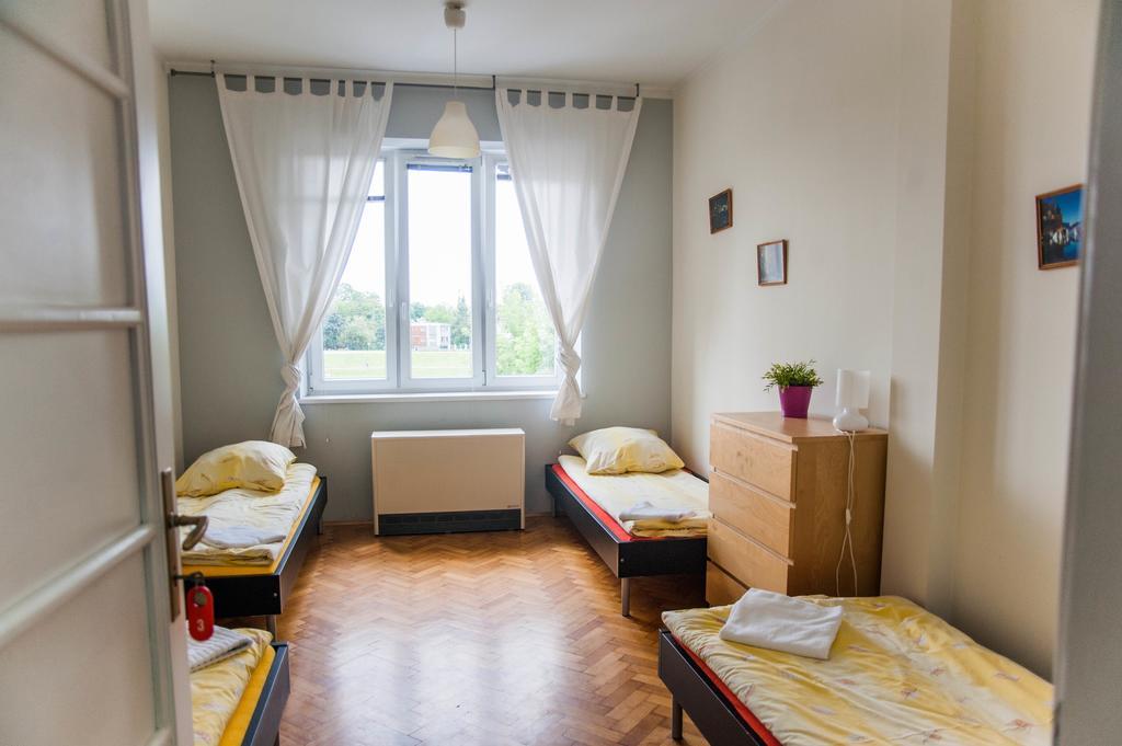 Bed and Breakfast Okay House Краків Номер фото